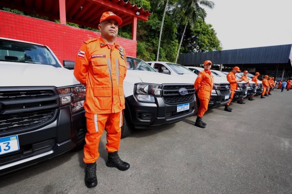 Às vésperas de completar 129 anos, Corpo de Bombeiros recebe 25 novas viaturas