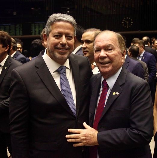 Deputados tomam posse na Câmara; com maior bancada, PL é desafio para Lula