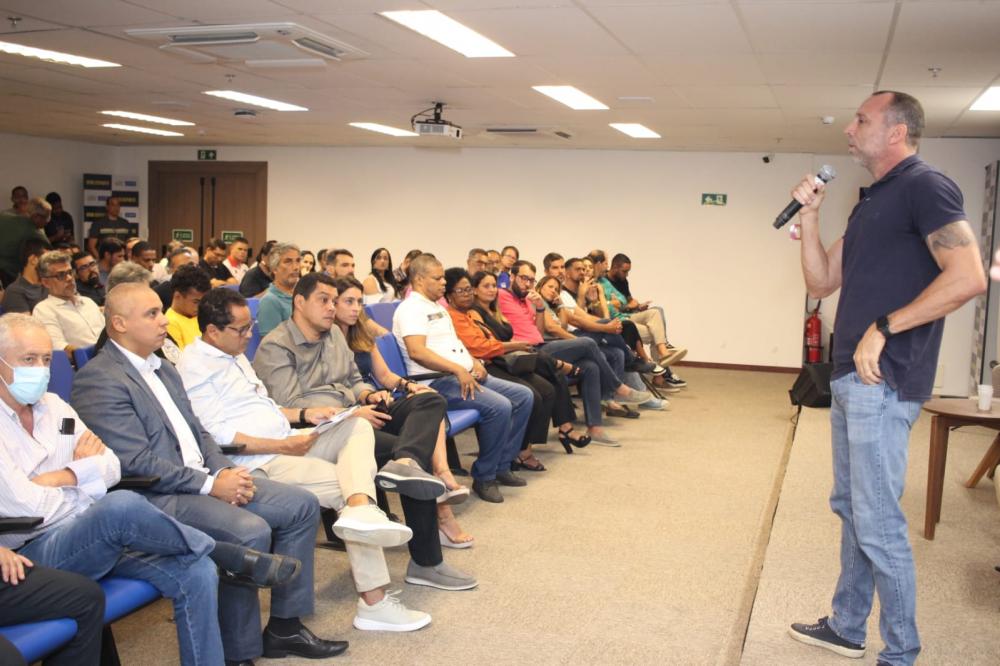 Programa Viva Esporte é apresentado em evento na Sempre 
