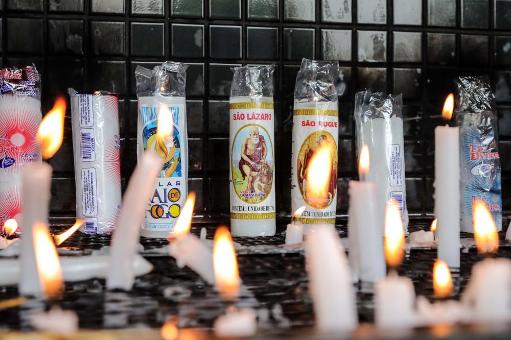 Marcada pelos pedidos de cura e pelo sincretismo, Festa de São Lázaro ocorre neste domingo (28)