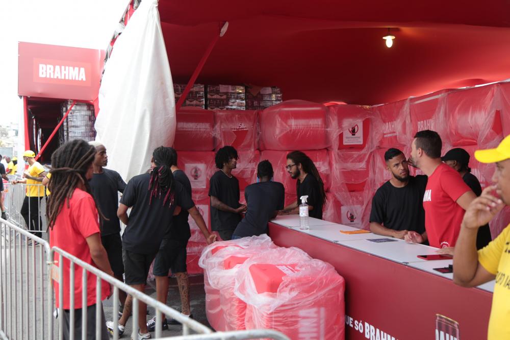 Credenciamento de ambulantes para o Carnaval acontece nos dias 8 e 9 de fevereiro apenas pela internet