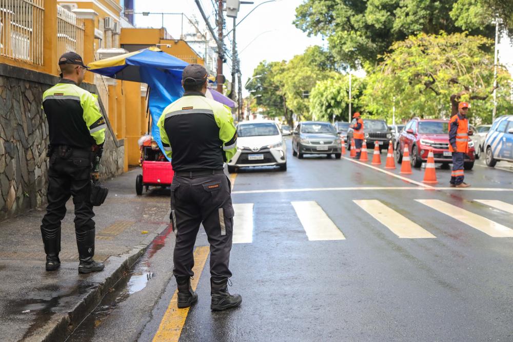 Semob prossegue com fiscalização do transporte escolar clandestino em Salvador