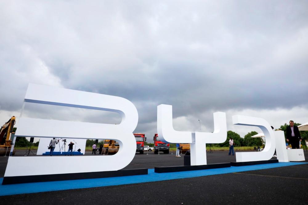 Estado autoriza início das obras do complexo fabril da BYD, que deve gerar 10 mil empregos na Bahia