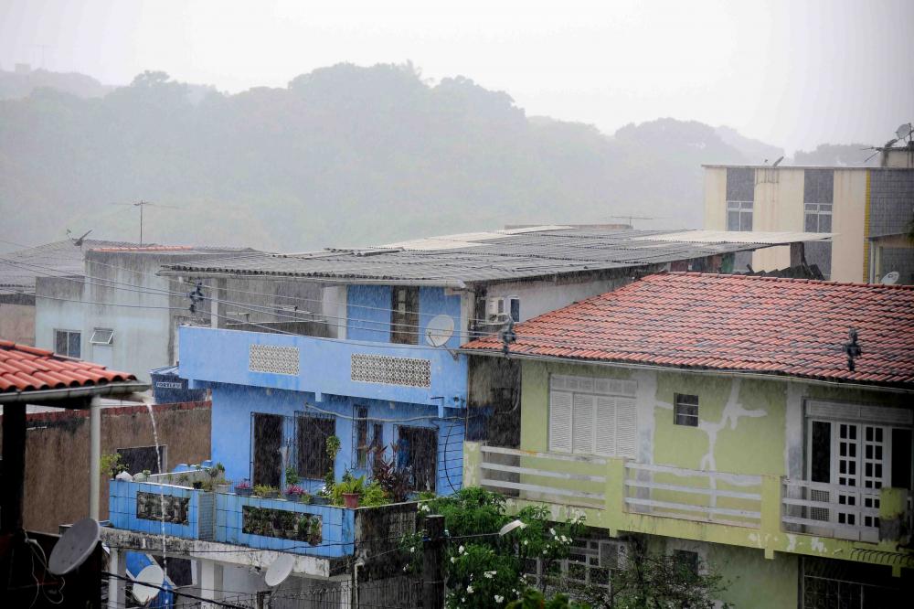 Chuvas em Salvador já chegaram a 735 milímetros em abril, aponta Codesal