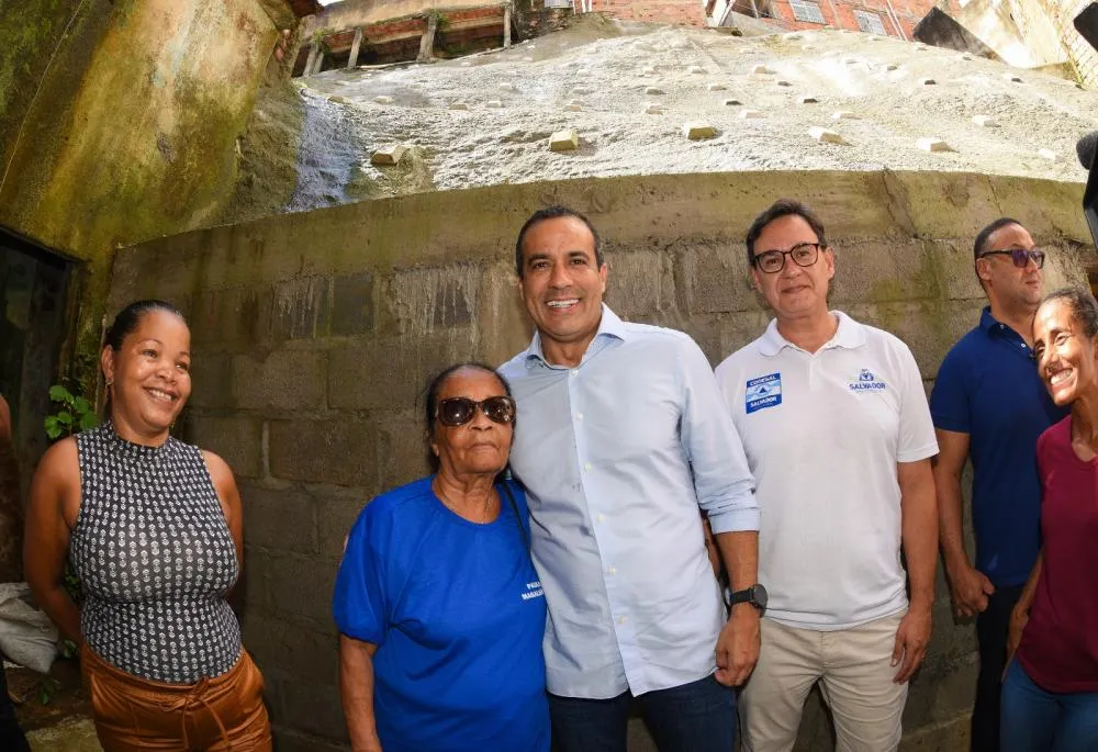 Prefeitura inaugura duas contenções de encosta na Caixa D’Água para trazer mais segurança a famílias em áreas de risco