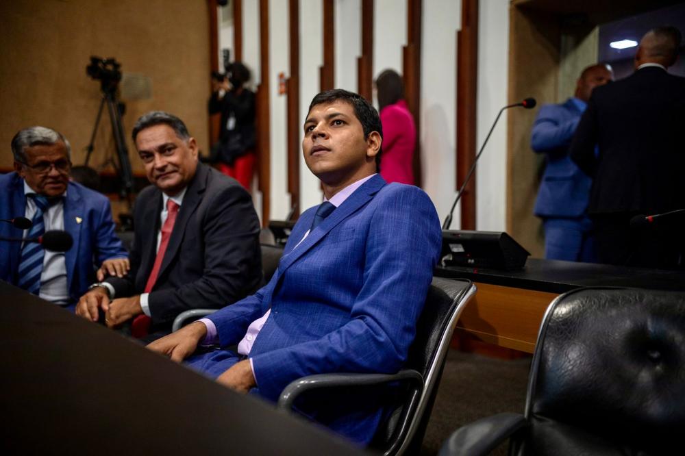 Contrário à obrigatoriedade da vacina, Diego Castro apresenta projeto contra restrições durante pandemia e ironiza: ‘No Carnaval o Estado irá exigir?’