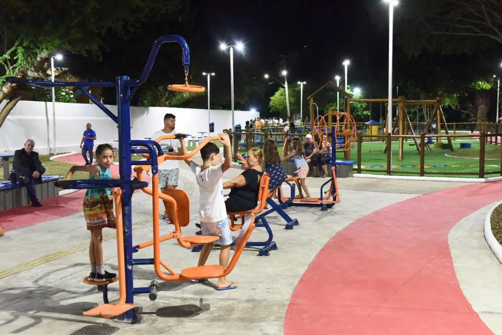 Prefeitura entrega praça que homenageia indigenista Bruno Pereira e jornalista inglês Dom Phillips