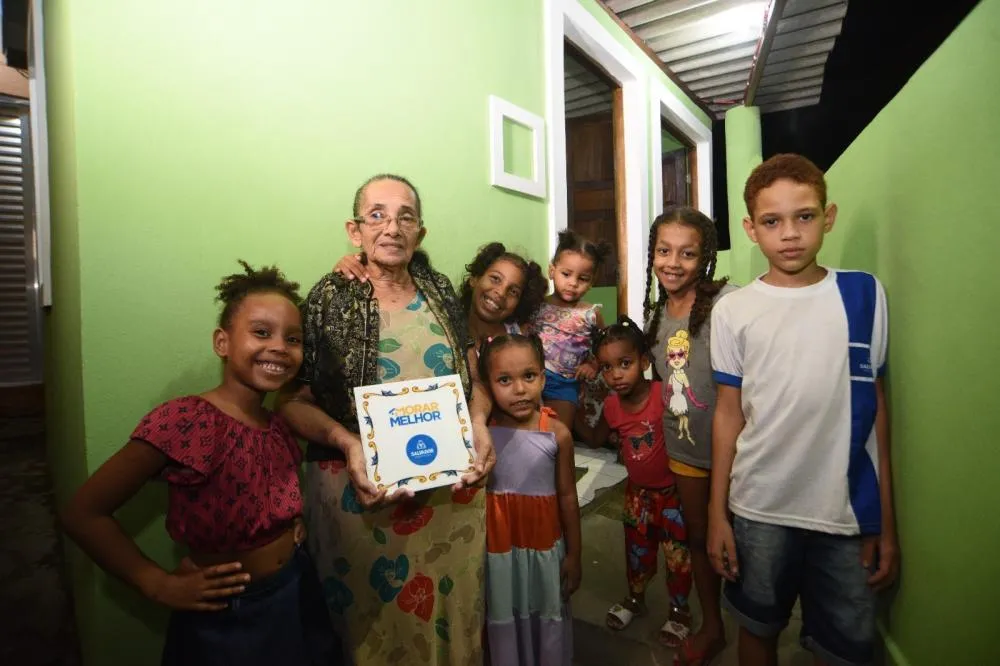 Prefeitura entrega 100 casas reformadas pelo Morar Melhor em Ilha Amarela