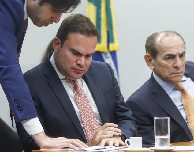 Cacá Leão finaliza trabalhos na Câmara dos Deputados e ressalta benefícios para a Bahia