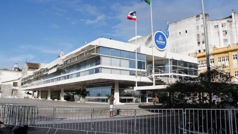 Prefeitura de Salvador decreta ponto facultativo no Dia do Servidor Público; saiba quando
