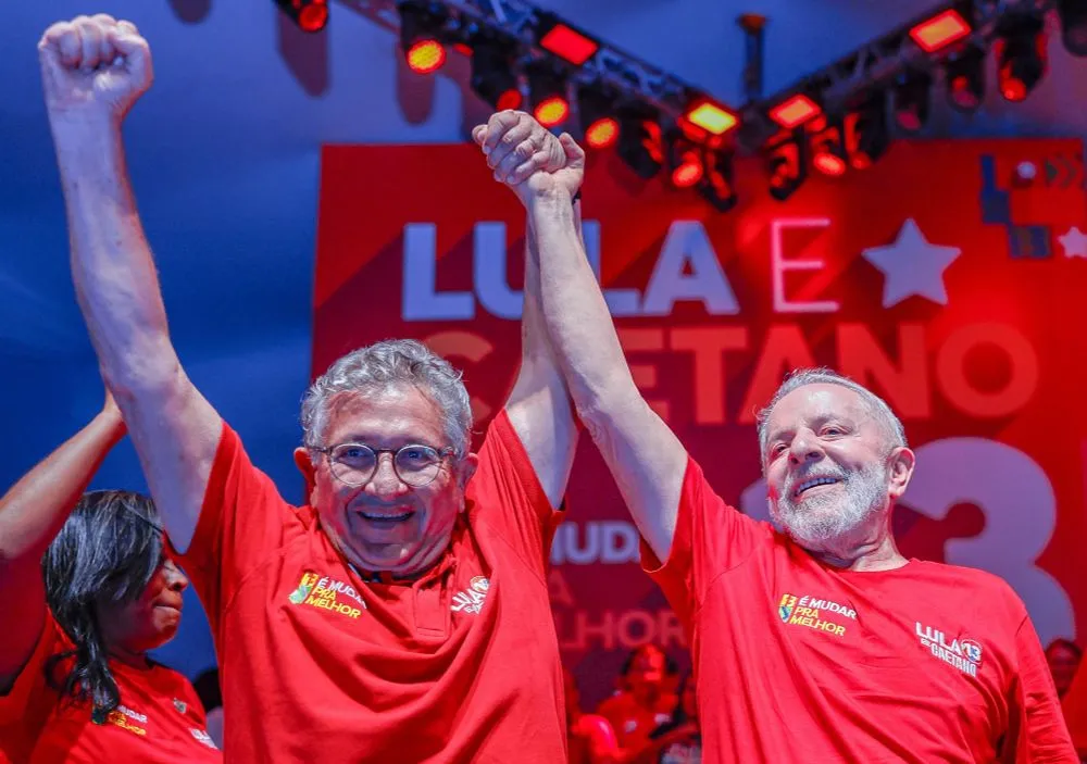 Prefeito de Camaçari Eleito em 2024 Luiz Caetano e Presidente Luiz Inácio Lula da Silva em Camaçari / Foto Reprodução 