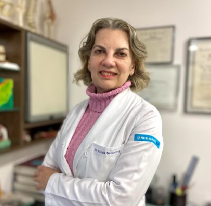 Reumatologista ou ortopedista: quais as principais diferenças e como saber qual médico consultar?