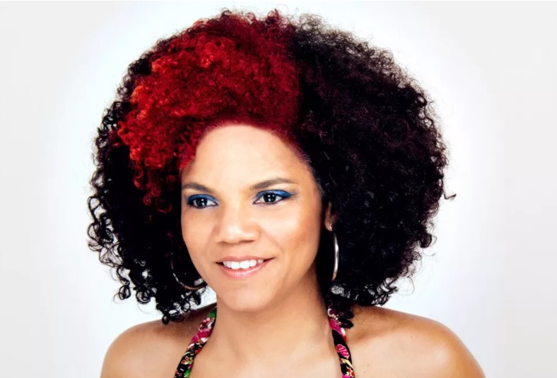 Cantora e historiadora Juliana Ribeiro receberá Prêmio Mulher Notável na Câmara de Salvador