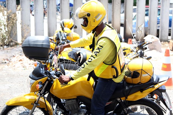 Semob inicia vistoria de mototaxistas a partir desta segunda (20)