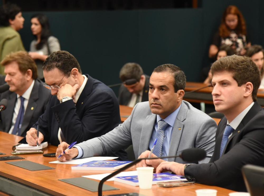 Em debate sobre reforma tributária, Bruno Reis defende autonomia dos municípios: 