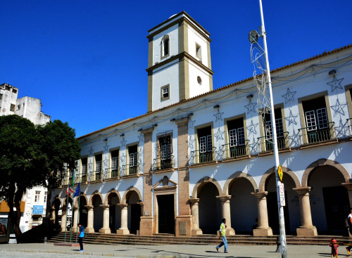 Bandidos roubam computadores da Câmara de Vereadores de Salvador durante madrugada