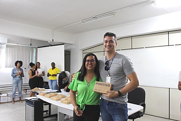 Secretaria da Saúde entrega 90 tablets aos fiscais da Vigilância Sanitária de Salvador 
