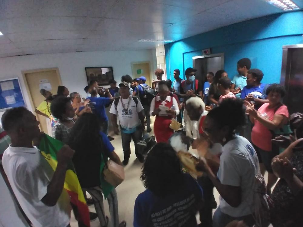 Pescadores ocupam INEMA, pedem saída de Márcia Telles e cumprimento da Convenção 169 da Organização Internacional do Trabalho